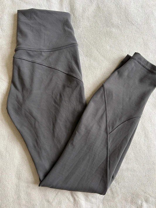 Lululemon In Movement 7/8 Tight *Everlux 25" Titanium US4/ UK8