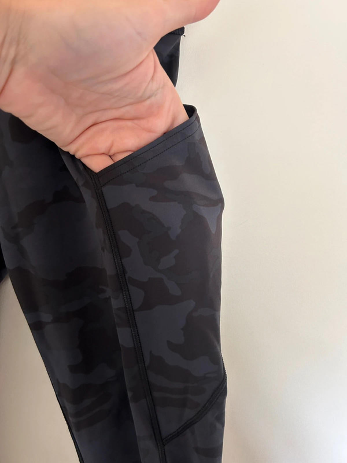 Lululemon Fast and Free Crop II 19" *Non-Reflective Incognito Camo Multi Grey US4/ UK8