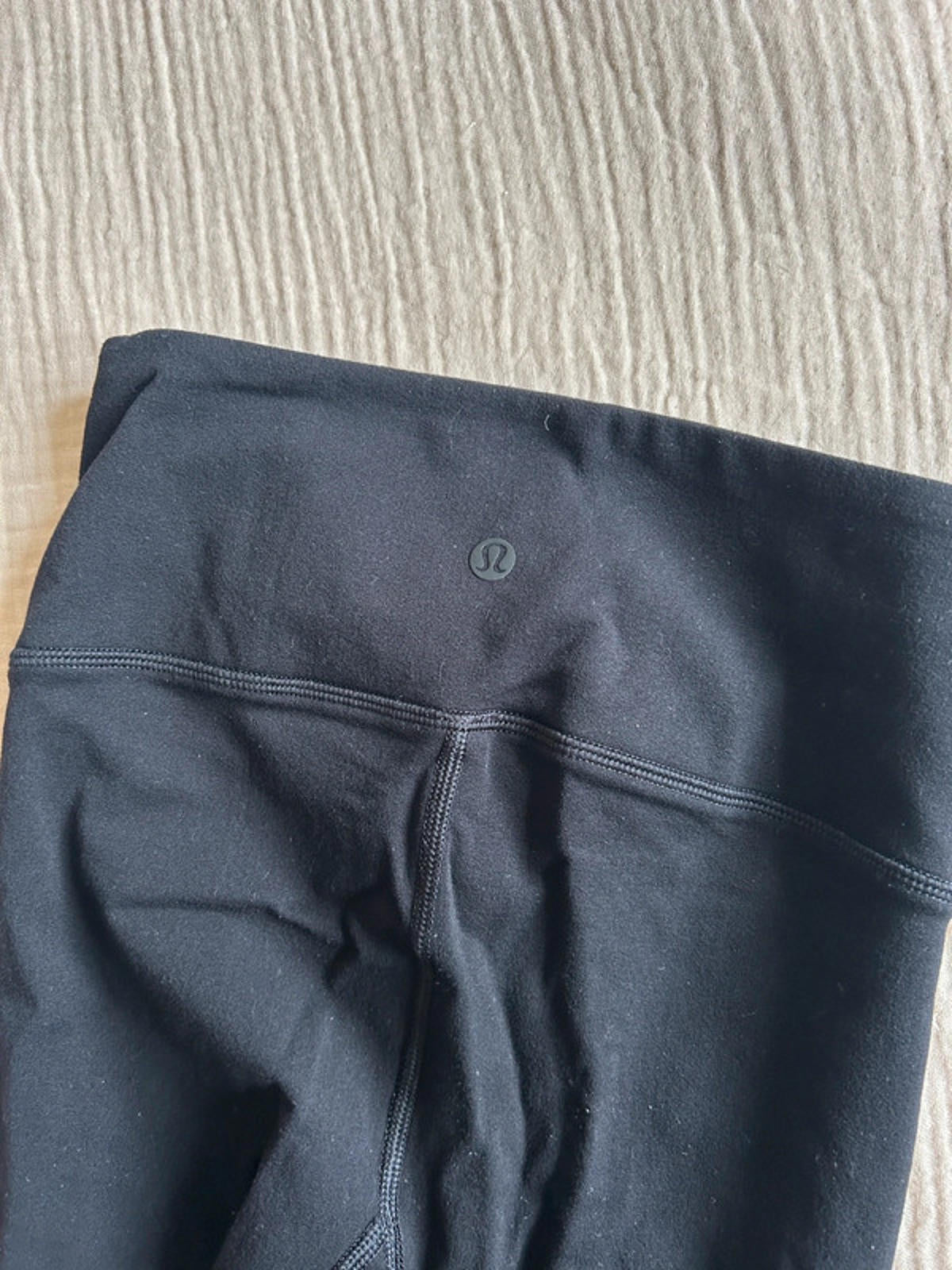 Lululemon Reveal Tight *Zen Expression Black US4 / UK8