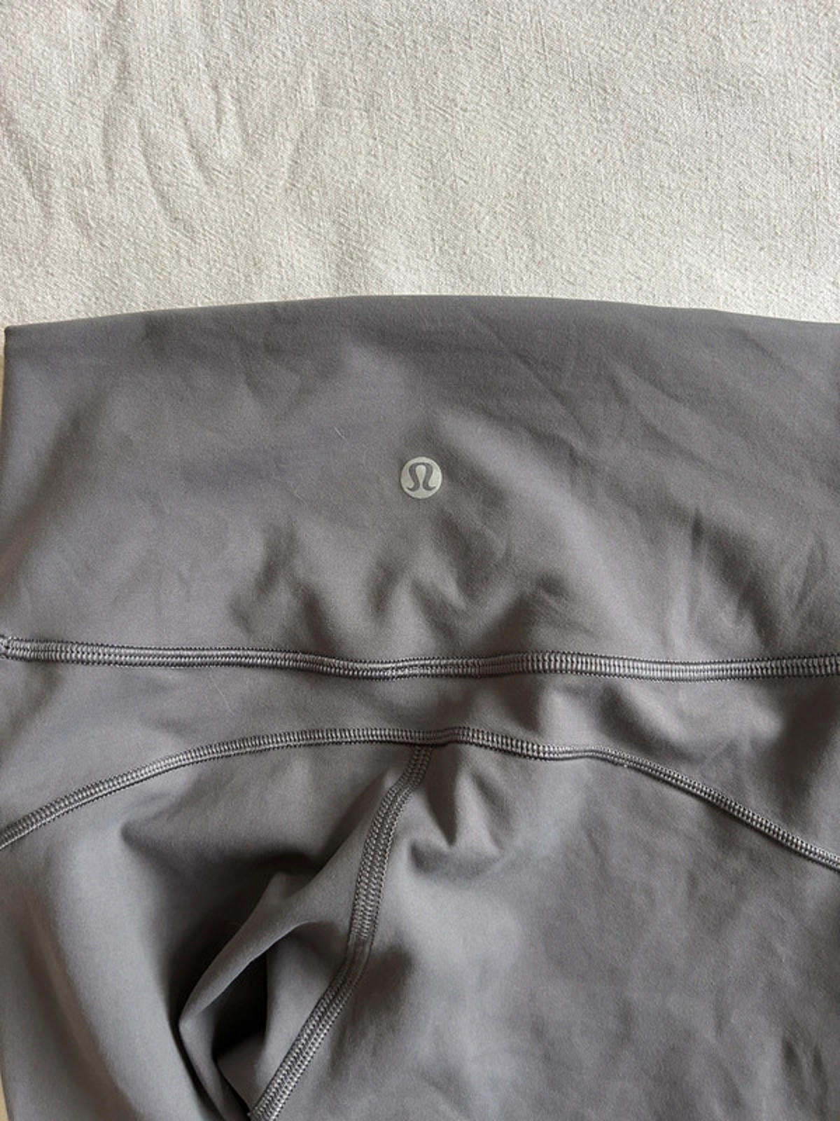 Lululemon In Movement 7/8 Tight *Everlux 25" Titanium US4/ UK8