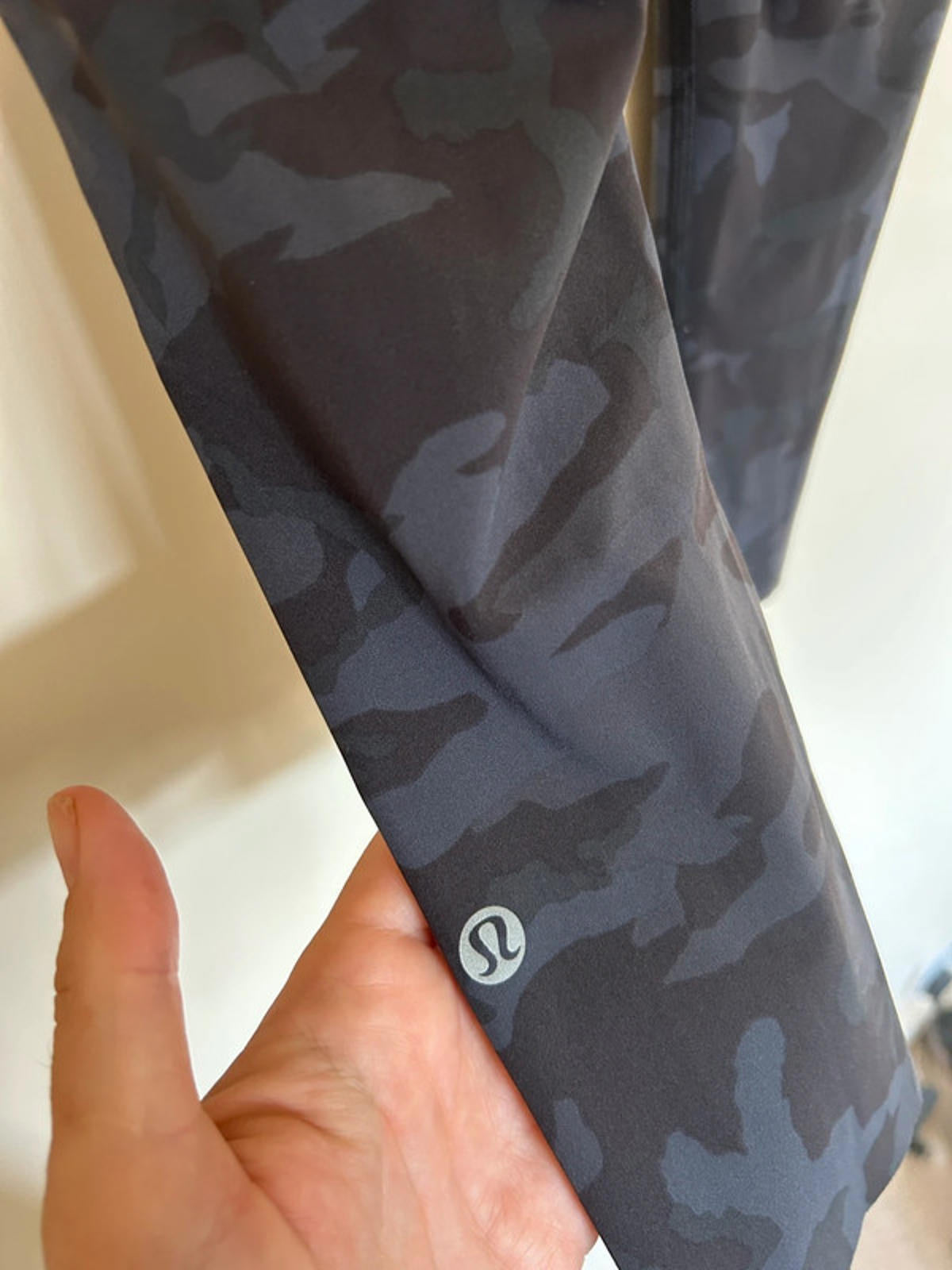 Lululemon Fast and Free Crop II 19" *Non-Reflective Incognito Camo Multi Grey US4/ UK8