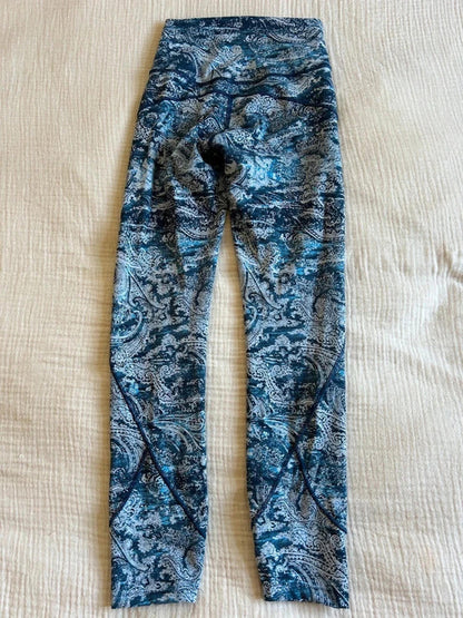 Lululemon In Movement 7/8 Tights/ Leggings *Everlux 25" Paisley Glaze Multi US2/ UK6