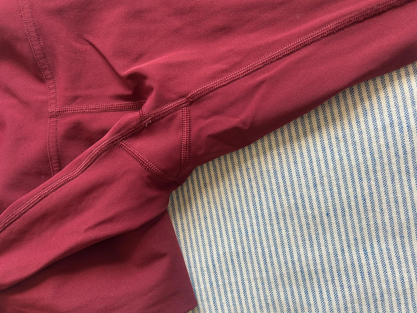 Lululemon Woman’s Take A Hint 7/8 Tight *25" Deep Rouge Size US4/ UK8