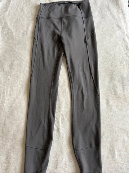 Lululemon In Movement 7/8 Tight *Everlux 25" Titanium US4/ UK8